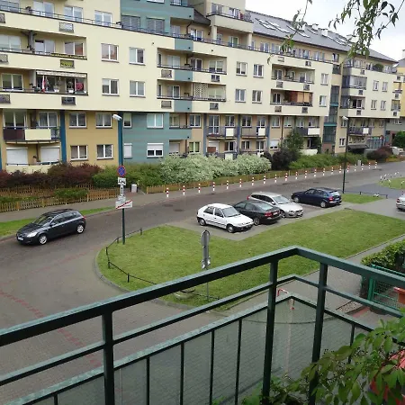 Apartment Metro Kabaty