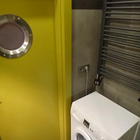 Apartment Metro Kabaty Warschau