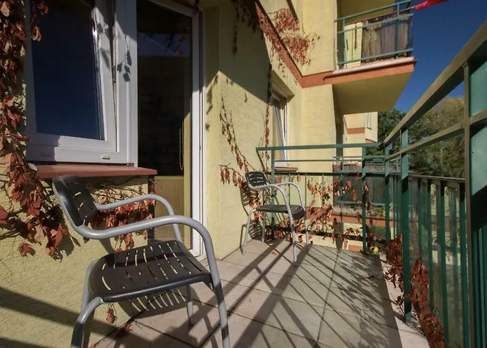 Metro Kabaty * وارسو